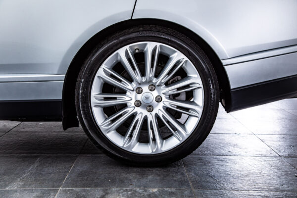 レンジローバー ヴォーグ (5.0リッター) 4WD