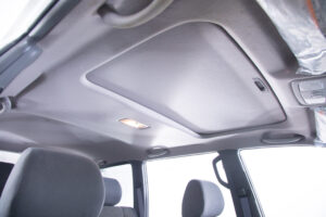 ランドクルーザープラド 4.0 TXリミテッド 4WD