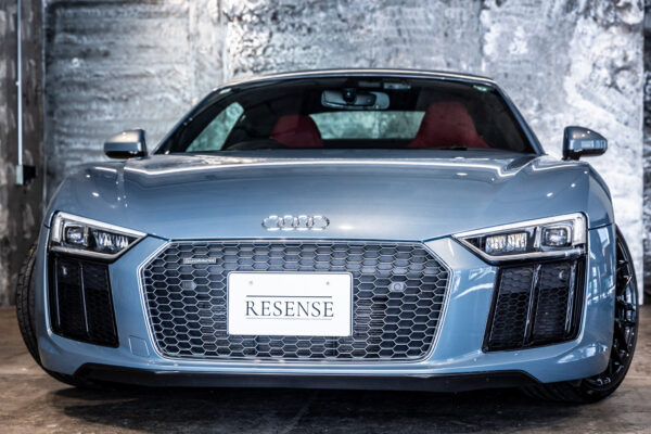 R8 V10 5.2FSIクワトロ 4WD