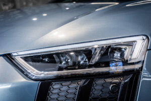 R8 V10 5.2FSIクワトロ 4WD