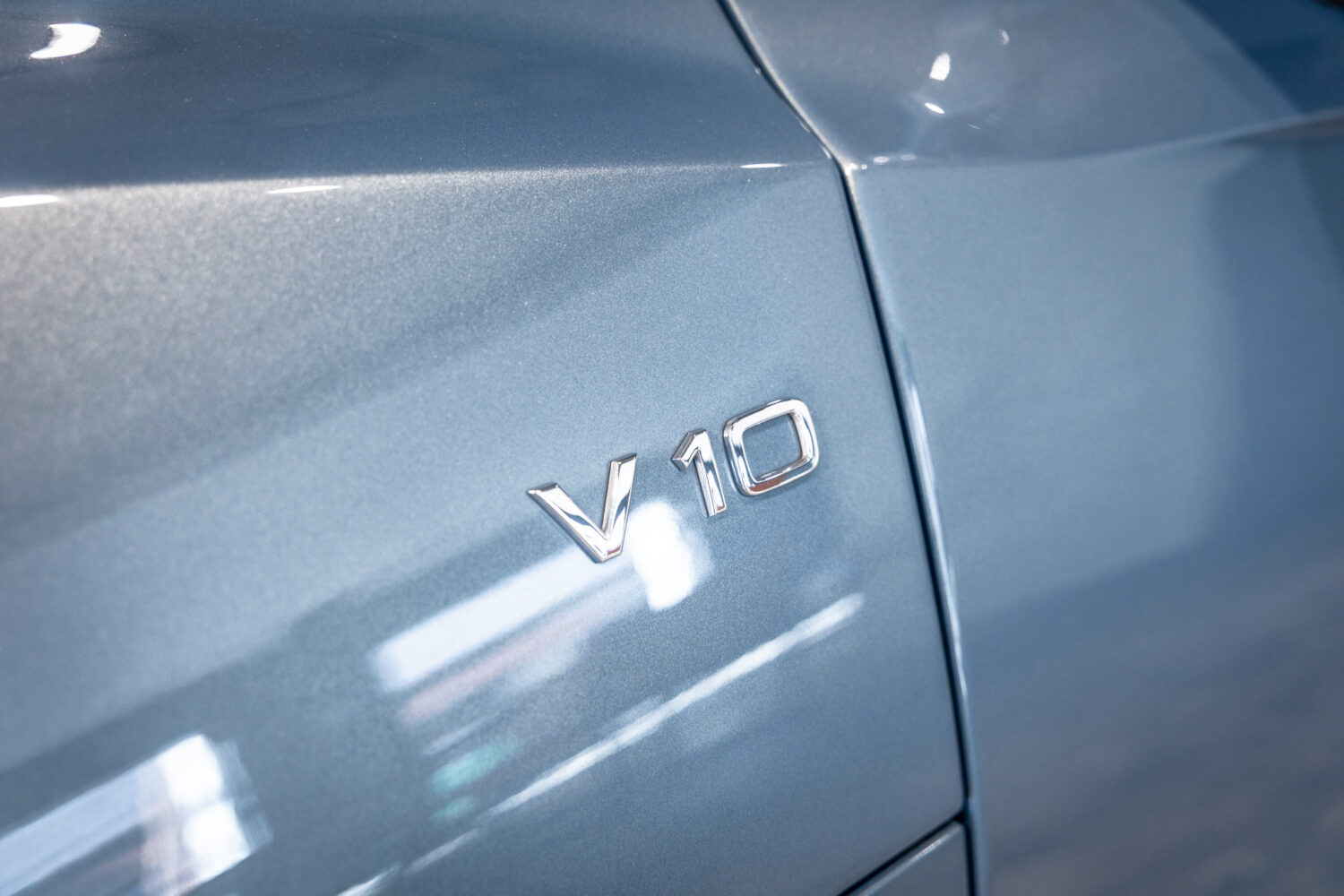 R8 V10 5.2FSIクワトロ 4WD