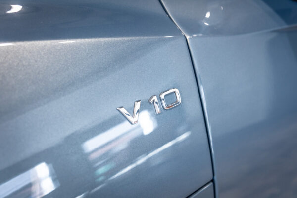 R8 V10 5.2FSIクワトロ 4WD