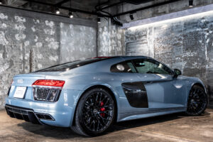 R8 V10 5.2FSIクワトロ 4WD