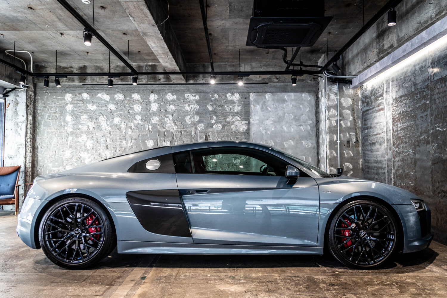 R8 V10 5.2FSIクワトロ 4WD