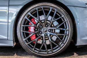 R8 V10 5.2FSIクワトロ 4WD