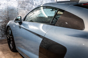 R8 V10 5.2FSIクワトロ 4WD