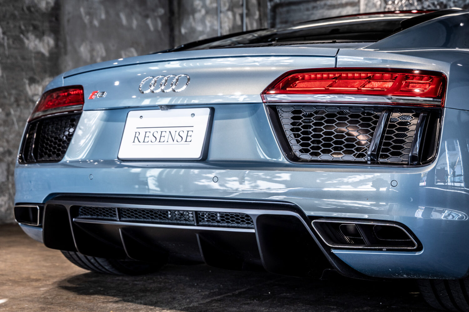 R8 V10 5.2FSIクワトロ 4WD