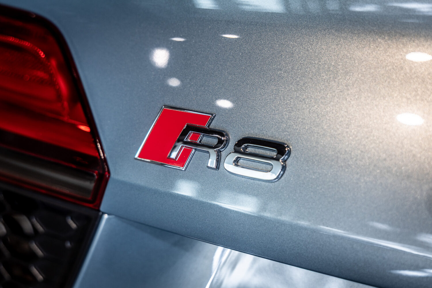 R8 V10 5.2FSIクワトロ 4WD