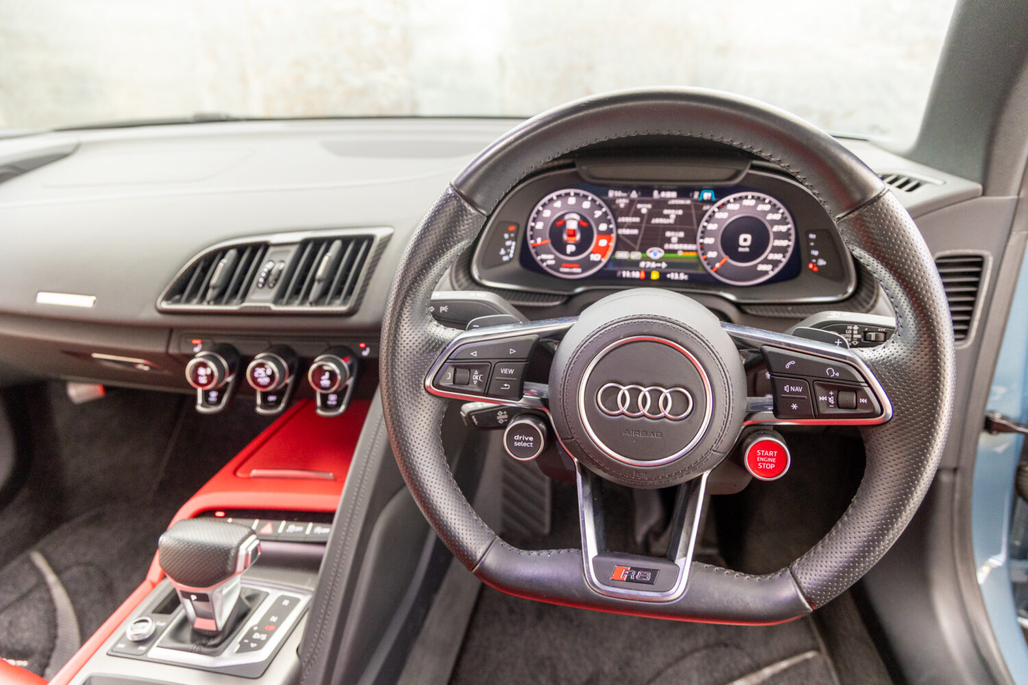 R8 V10 5.2FSIクワトロ 4WD