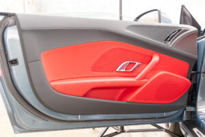 R8 V10 5.2FSIクワトロ 4WD