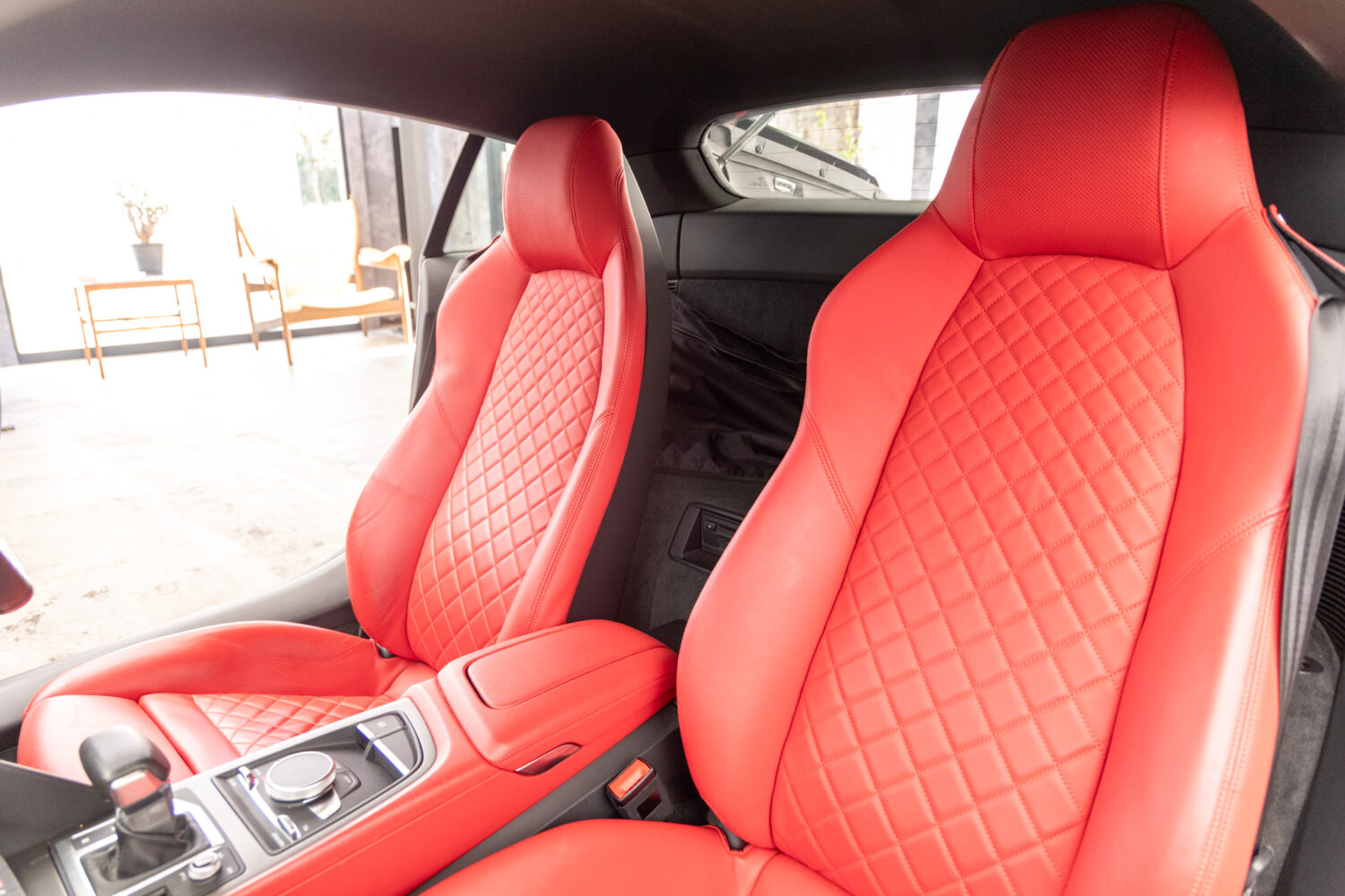 R8 V10 5.2FSIクワトロ 4WD