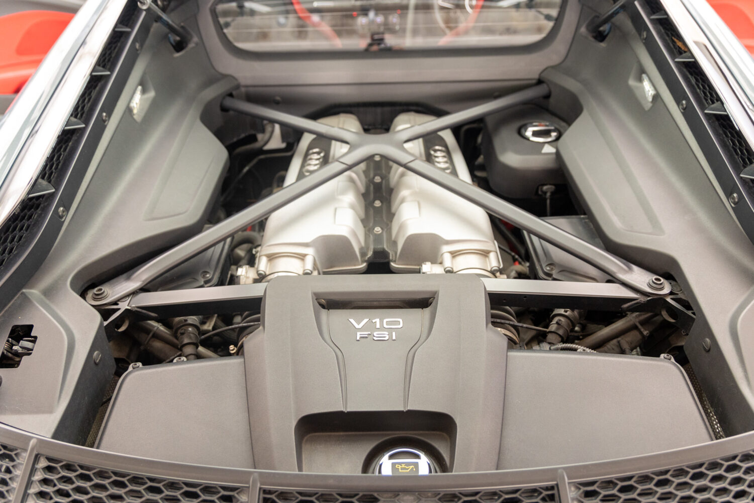 R8 V10 5.2FSIクワトロ 4WD