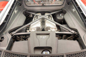 R8 V10 5.2FSIクワトロ 4WD