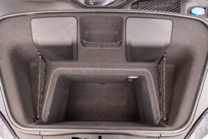 R8 V10 5.2FSIクワトロ 4WD