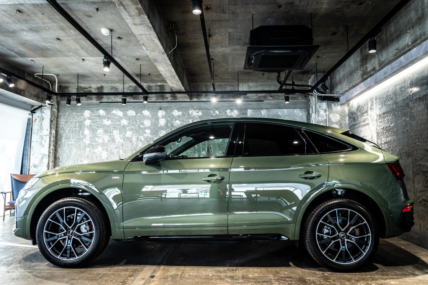 Q5スポーツバック 40TDIクワトロ Sライン 4WD