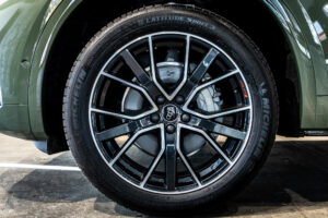 Q5スポーツバック 40TDIクワトロ Sライン 4WD