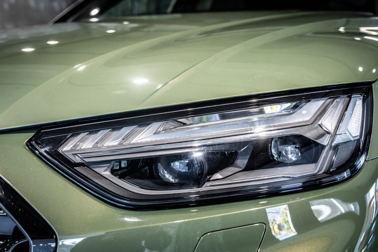 Q5スポーツバック 40TDIクワトロ Sライン 4WD