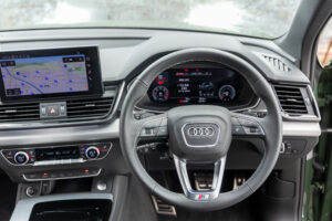 Q5スポーツバック 40TDIクワトロ Sライン 4WD