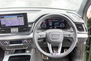 Q5スポーツバック 40TDIクワトロ Sライン 4WD