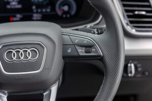 Q5スポーツバック 40TDIクワトロ Sライン 4WD