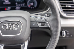 Q5スポーツバック 40TDIクワトロ Sライン 4WD