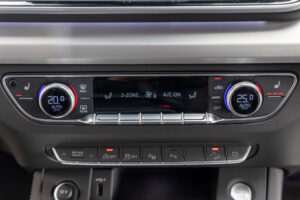 Q5スポーツバック 40TDIクワトロ Sライン 4WD