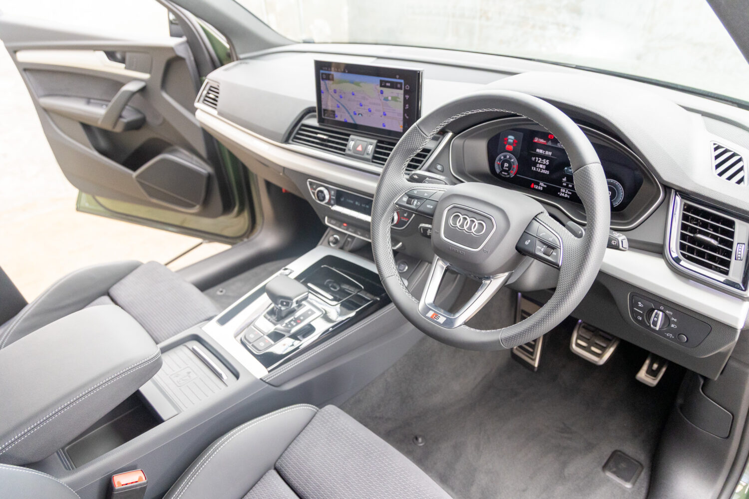 Q5スポーツバック 40TDIクワトロ Sライン 4WD