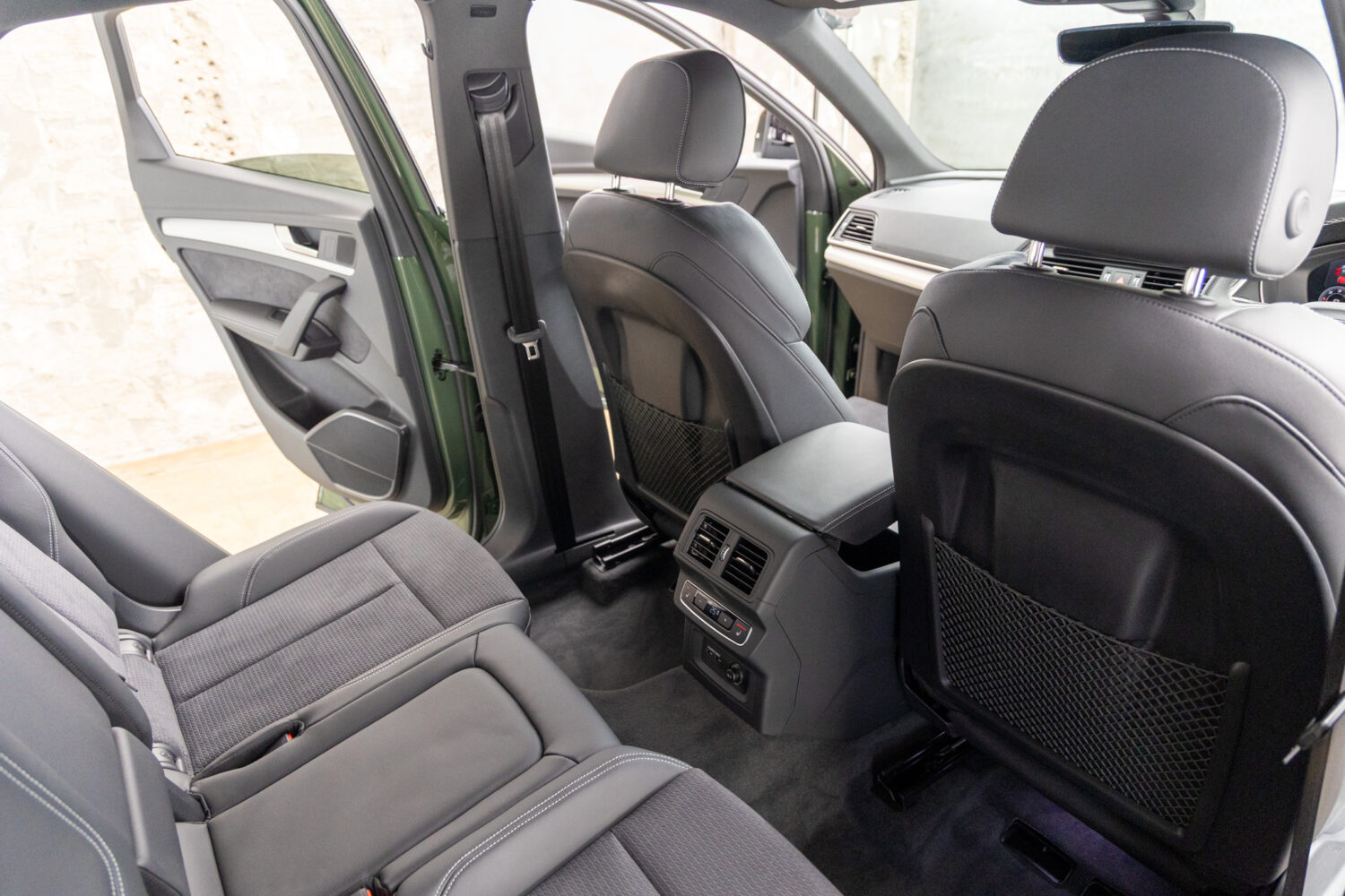 Q5スポーツバック 40TDIクワトロ Sライン 4WD