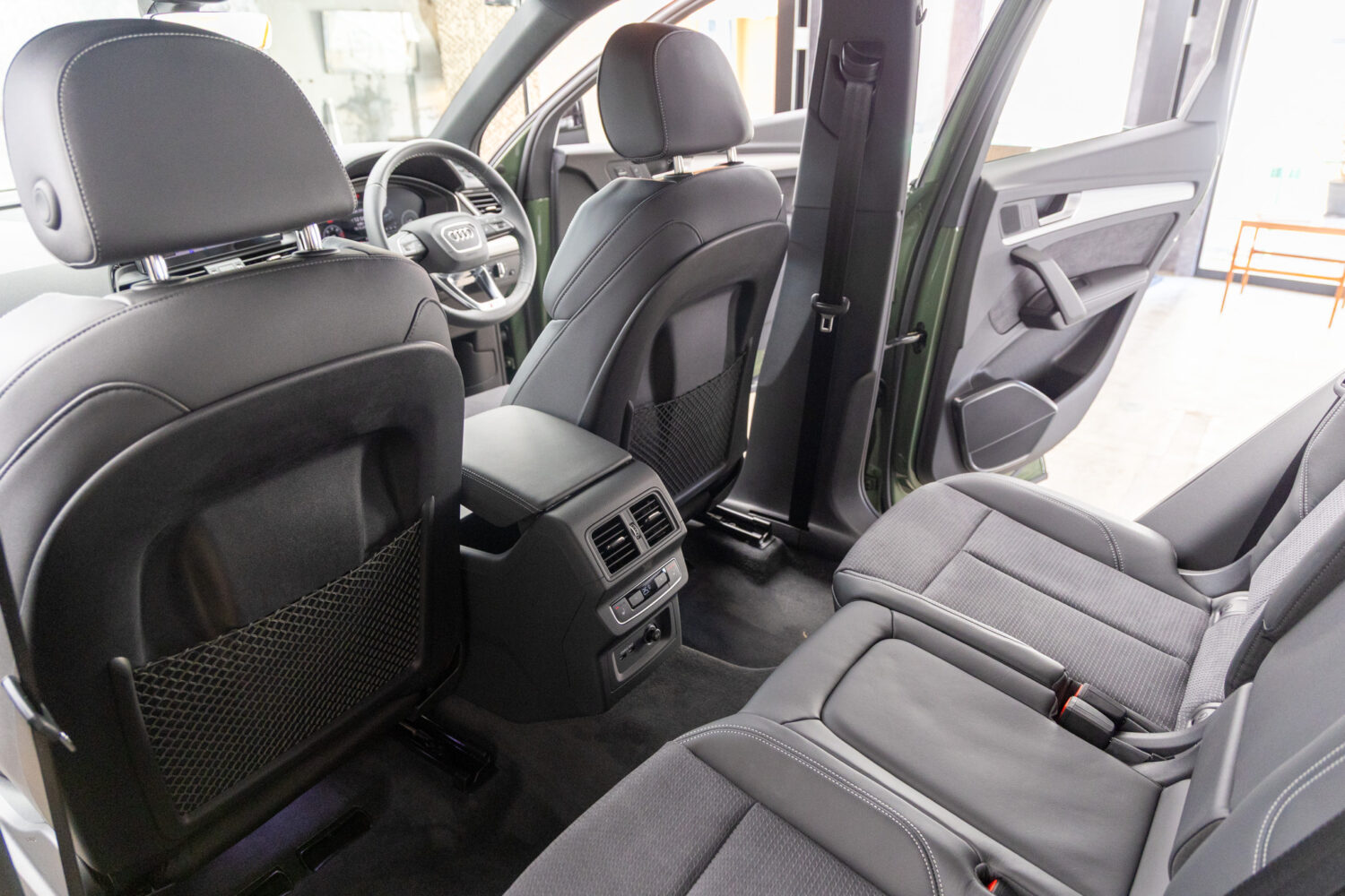 Q5スポーツバック 40TDIクワトロ Sライン 4WD