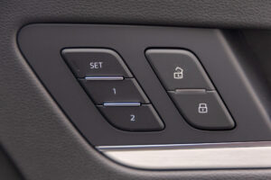 Q5スポーツバック 40TDIクワトロ Sライン 4WD