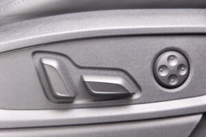 Q5スポーツバック 40TDIクワトロ Sライン 4WD