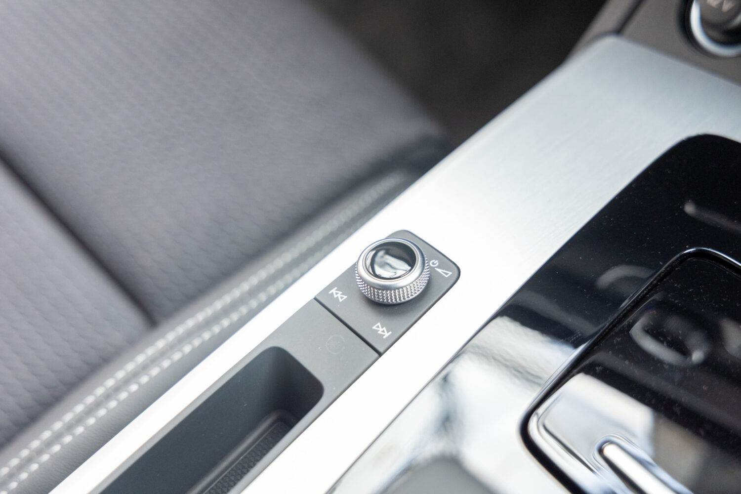 Q5スポーツバック 40TDIクワトロ Sライン 4WD