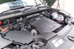 Q5スポーツバック 40TDIクワトロ Sライン 4WD