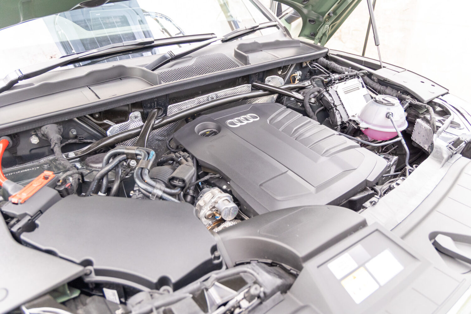 Q5スポーツバック 40TDIクワトロ Sライン 4WD