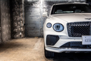 ベンテイガ V8 4WD 左H