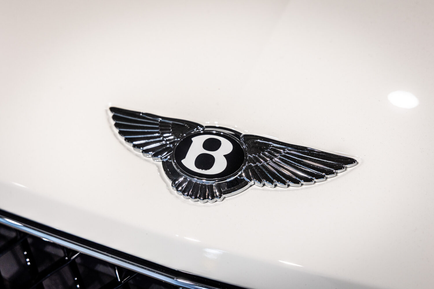 ベンテイガ V8 4WD 左H