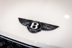 ベンテイガ V8 4WD 左H