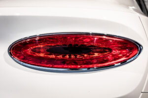 ベンテイガ V8 4WD 左H