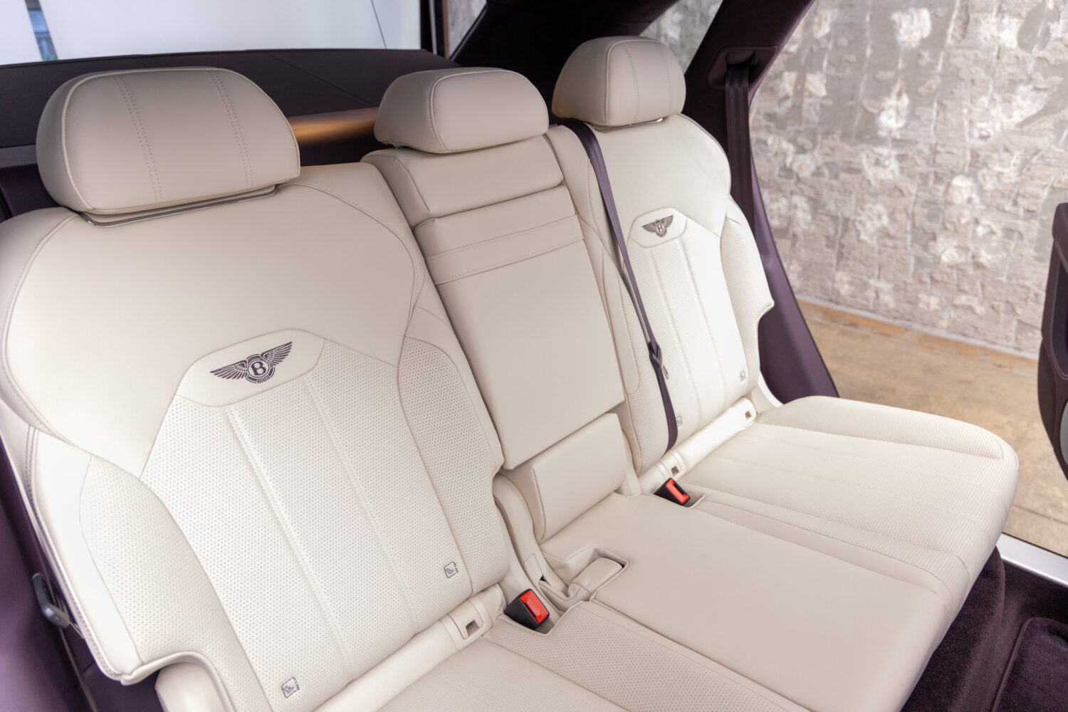 ベンテイガ V8 4WD 左H