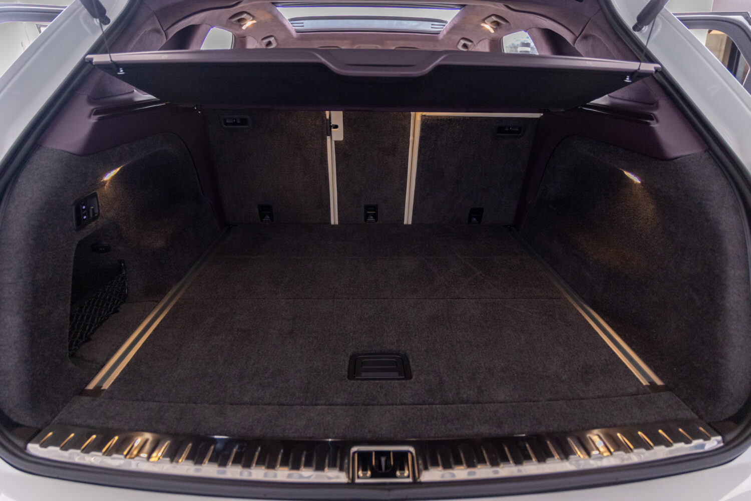 ベンテイガ V8 4WD 左H