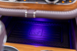 ベンテイガ V8 4WD 左H