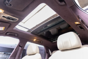 ベンテイガ V8 4WD 左H