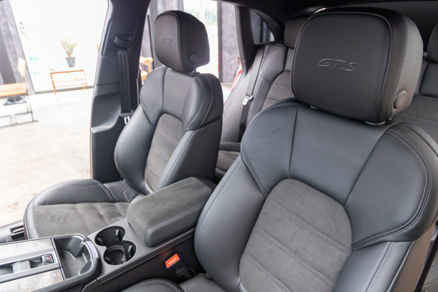 マカン GTS PDK 4WD