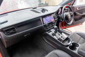 マカン GTS PDK 4WD