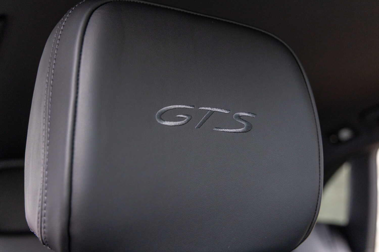 マカン GTS PDK 4WD