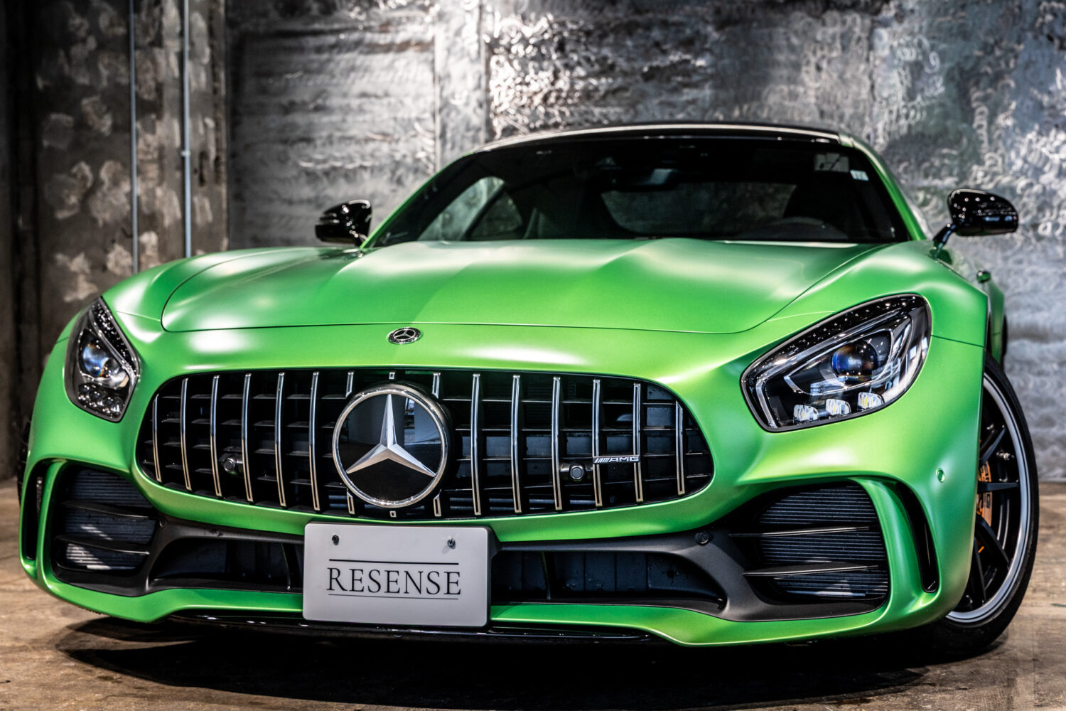 メルセデスAMG GT R