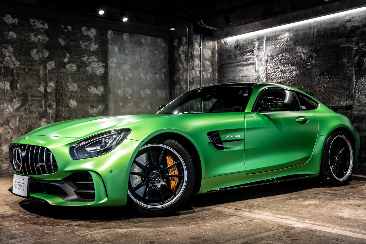 メルセデスAMG GT R