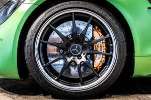 メルセデスAMG GT R