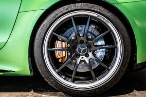 メルセデスAMG GT R