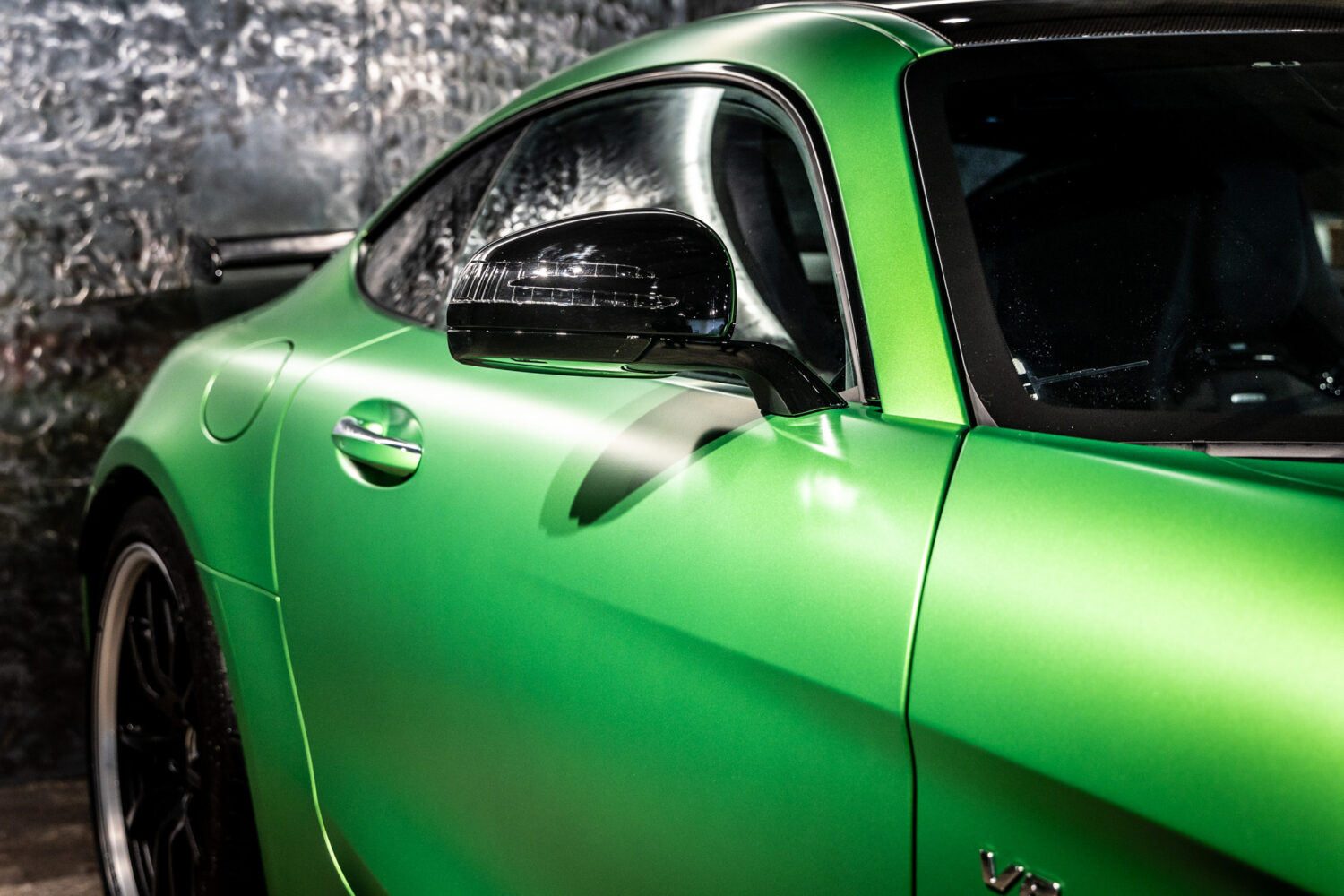 メルセデスAMG GT R